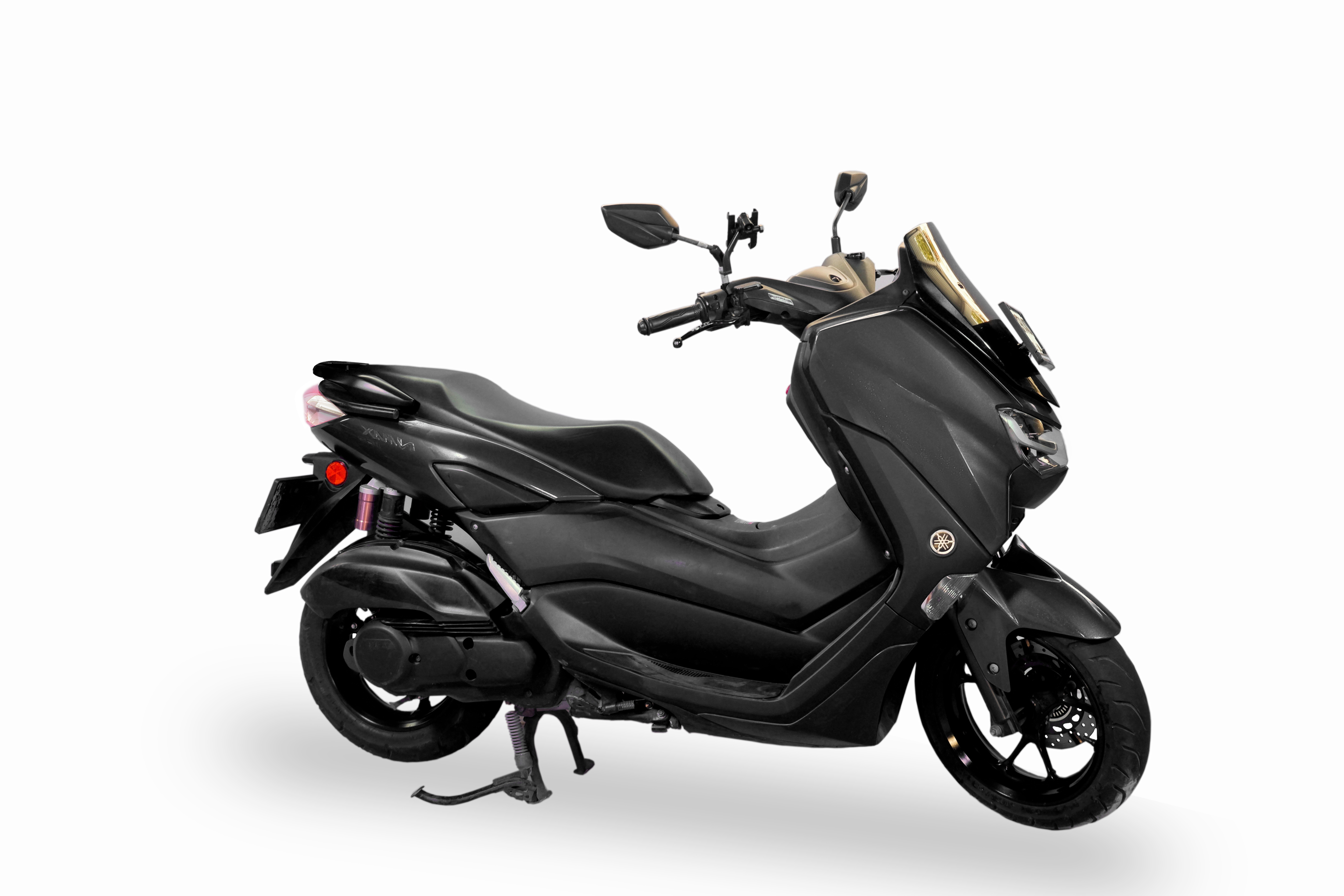 Mieten Sie einen Yamaha All New Nmax (schwarz)