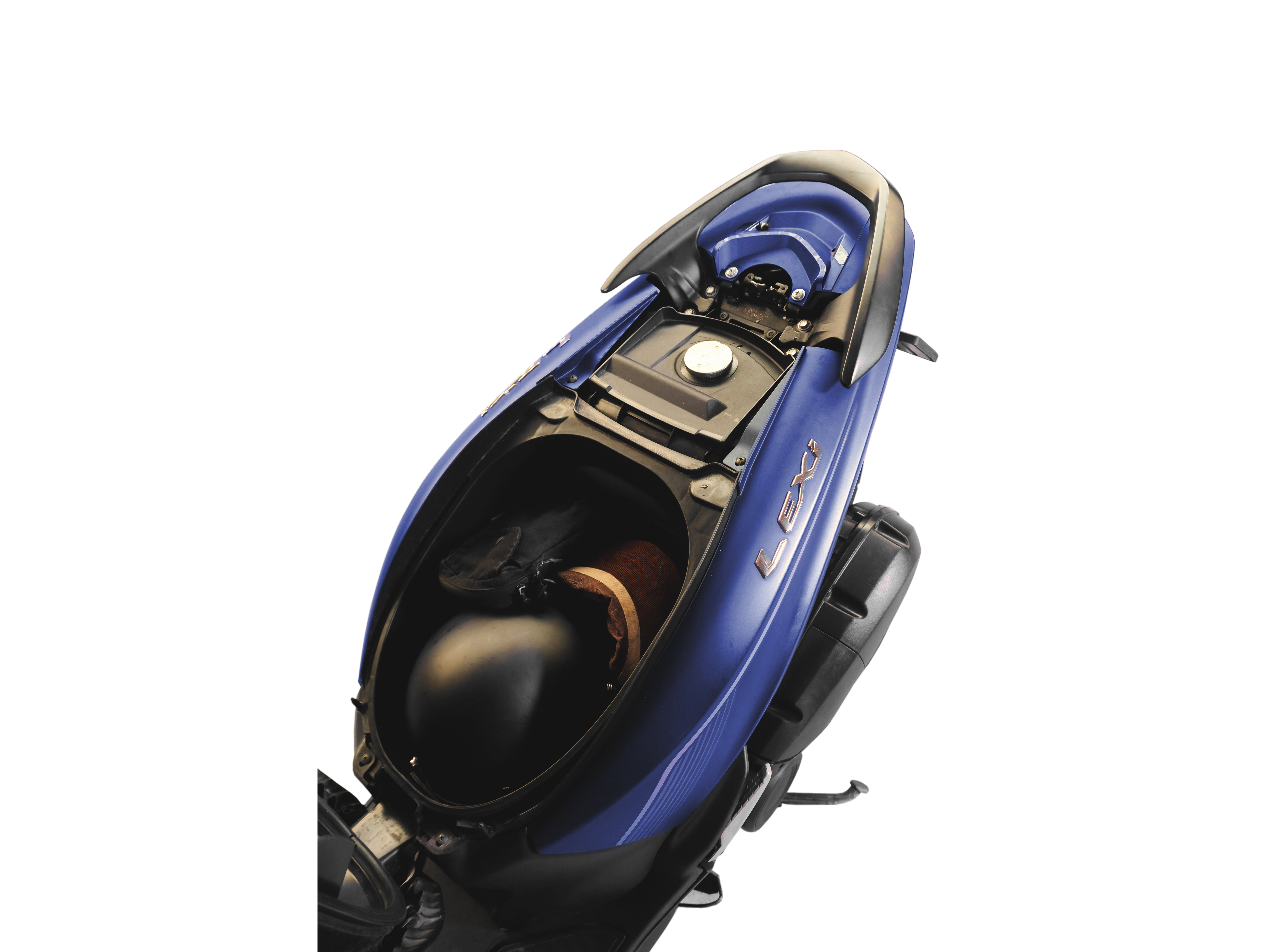 Rent a Yamaha Lexi 125 - photo 4