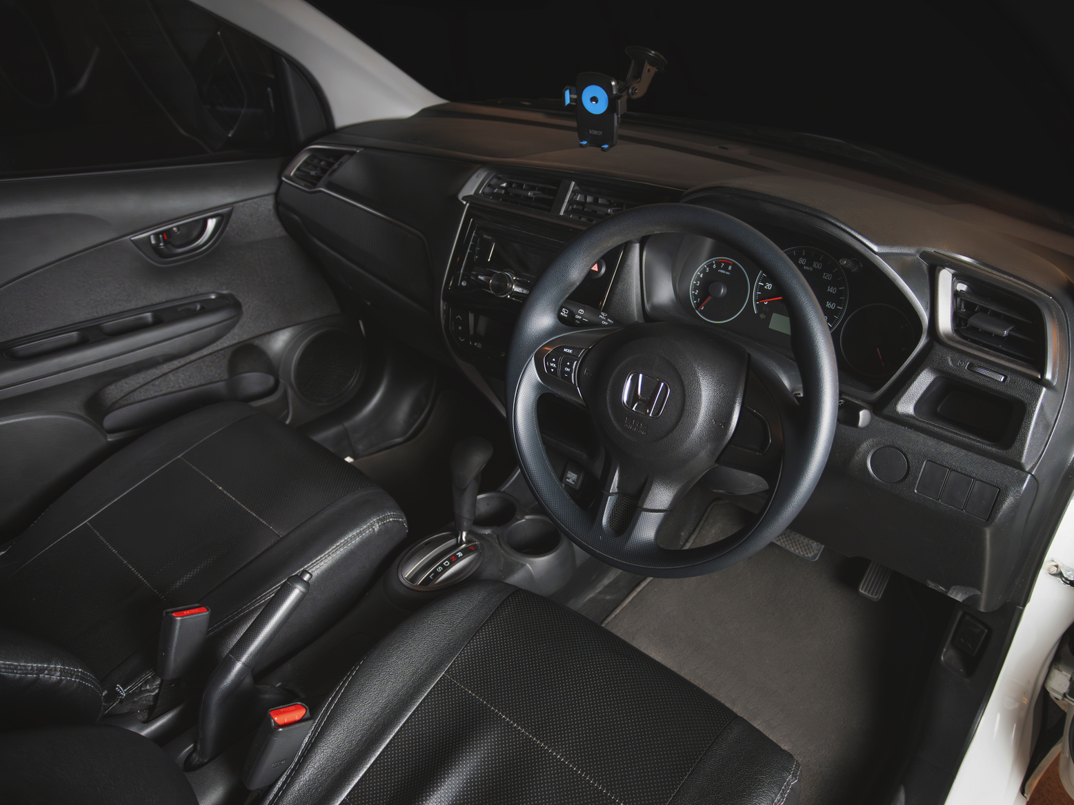 Аренда авто Honda Brio - фото 3